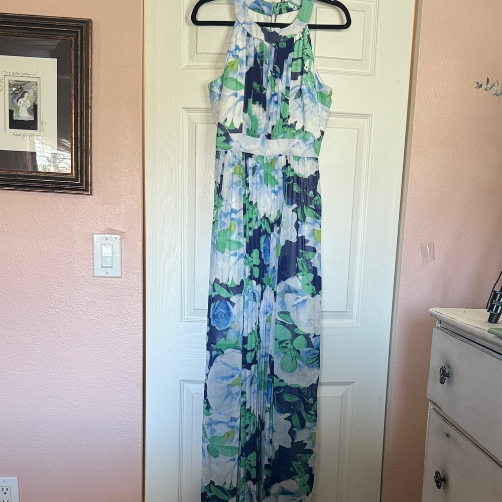 Vince Camuto Chiffon Floral Halter Maxi Dress size 6